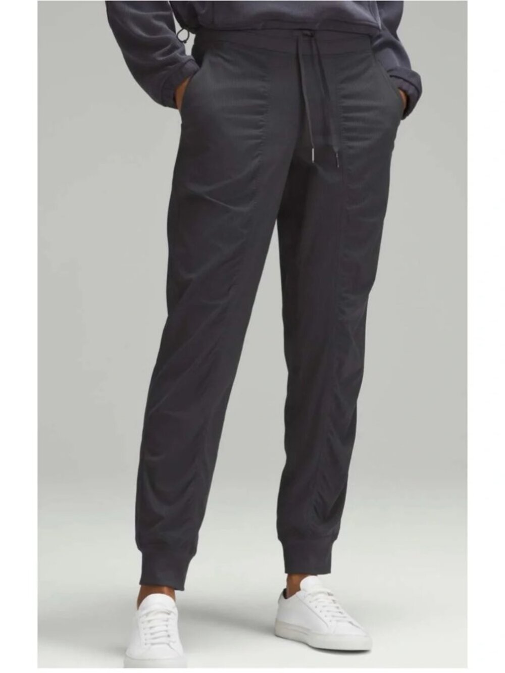 LULULEMON Dance Studio Jogger Pants Womens 4 Black Drawstring Cuffed‎ Pockets